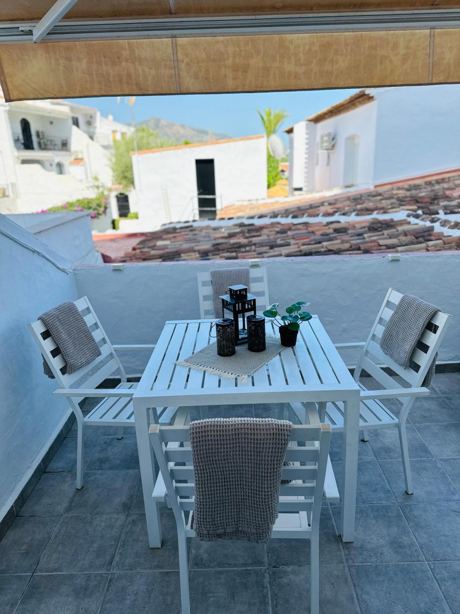 Right By The Pool Area In Capistrano Village! Nerja Exteriör bild