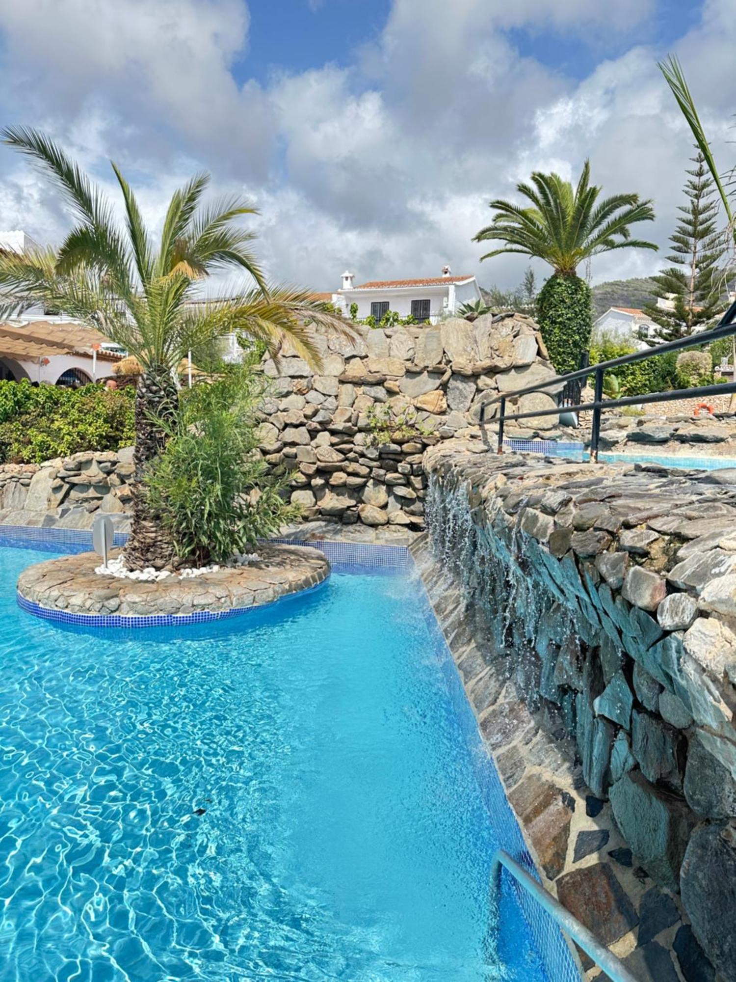 Right By The Pool Area In Capistrano Village! Nerja Exteriör bild